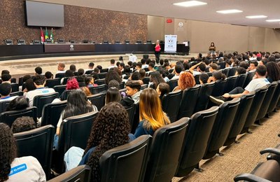 Estudantes de cinco escolas participam de ação sobre direitos da criança no TJAL