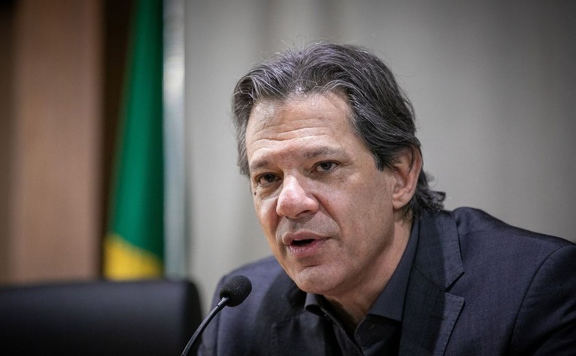 Haddad critica fala de Tarcísio de que não confia na Justiça e se diz preocupado com democracia