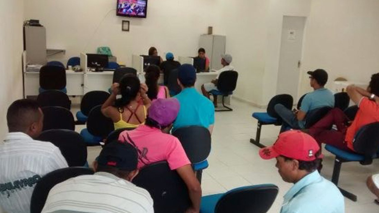 Em meio a desemprego recorde, País tem ‘bolsões de vagas’ não ocupadas
