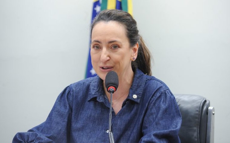 Comissão aprova prazos para ampliar o teste do pezinho até 2027