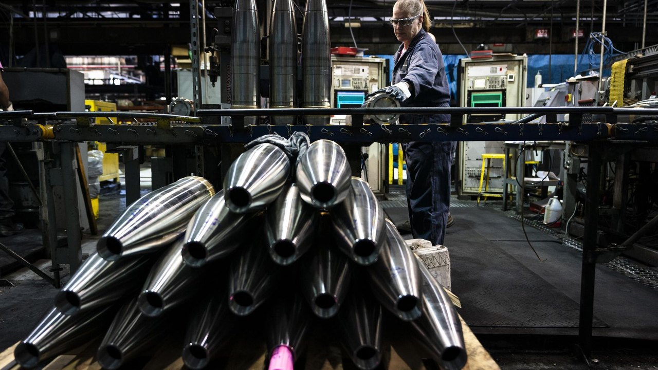 Fábricas de armas norte-americanas não cumprem ordens do Pentágono, revela Sputnik