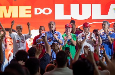 Renan Calheiros destaca atuação de Ronaldo Medeiros durante lançamento de pré-candidatura