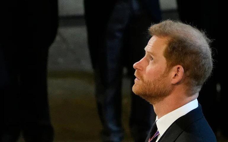 Príncipe Harry obtém permissão para apelar da decisão de rebaixar sua segurança pessoal