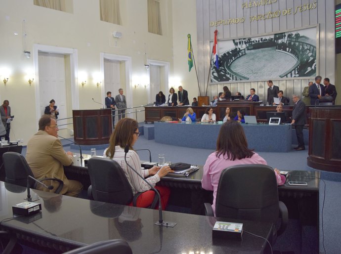 Mantido veto parcial ao projeto que modifica o Estatuto dos militares