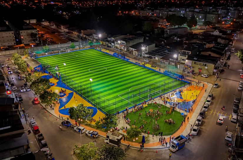 JHC entrega areninha no Benedito Bentes e reforça compromisso com os mais pobres