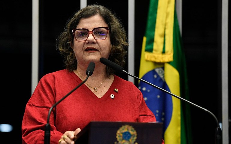 Teresa destaca lei da igualdade salarial entre homens e mulheres