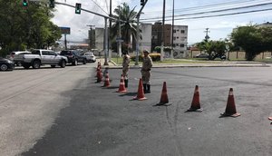 Trânsito em avenida da Zona Sul de Aracaju continua bloqueado nesta quinta-feira / Foto: Foto: SMTT/Divulgação