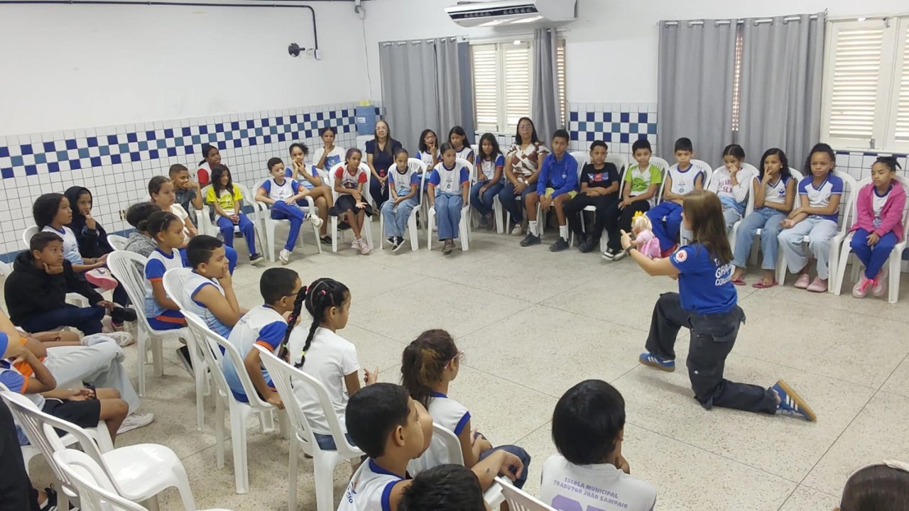 Projeto Samu nas Escolas leva noções de primeiros socorros a estudantes da rede municipal