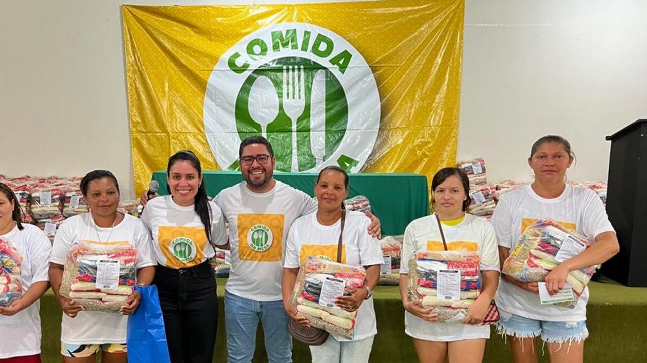 Viçosa faz 2ª entrega de cestas nutricionais do Programa Comida na Mesa