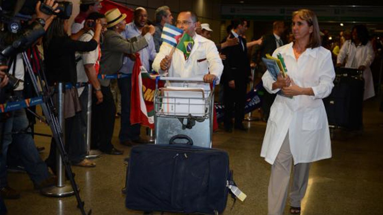 Dilma agradece médicos cubanos que vieram trabalhar no Brasil
