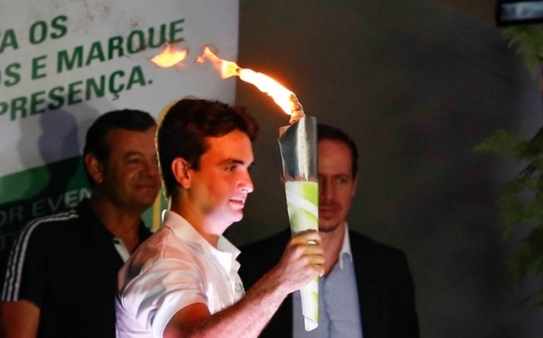 Em Aracaju, festa e apresentações culturais marcam abertura dos Jogos Universitários