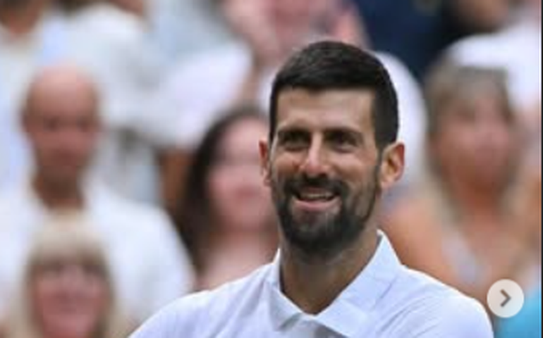 Djokovic bate compatriota, alcança a 100ª vitória em Wimbledon e avança às oitavas de final