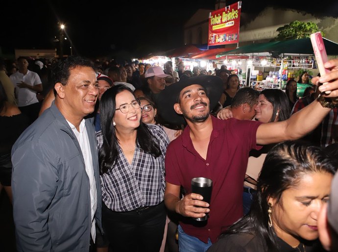 Festejos juninos agitam o fim de semana em mais uma noite de festa em Lagoa da Canoa