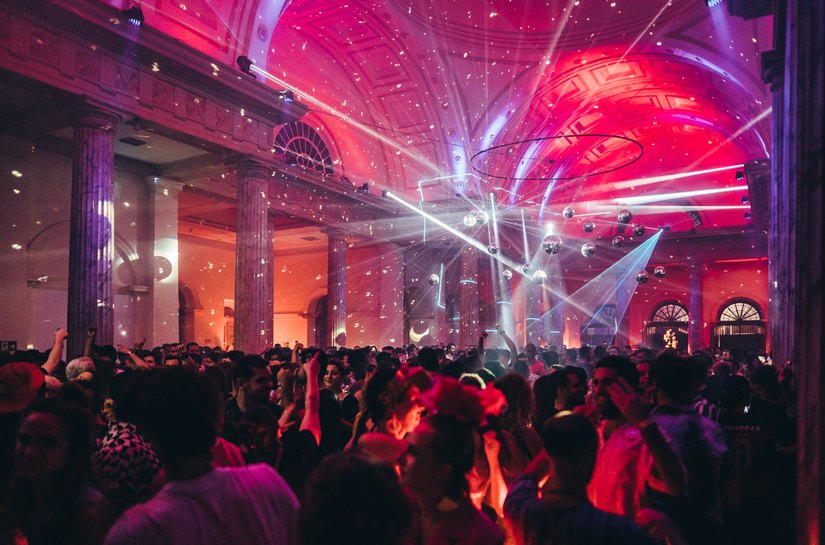 Morro da Urca será palco da maior noite disco do verão carioca
