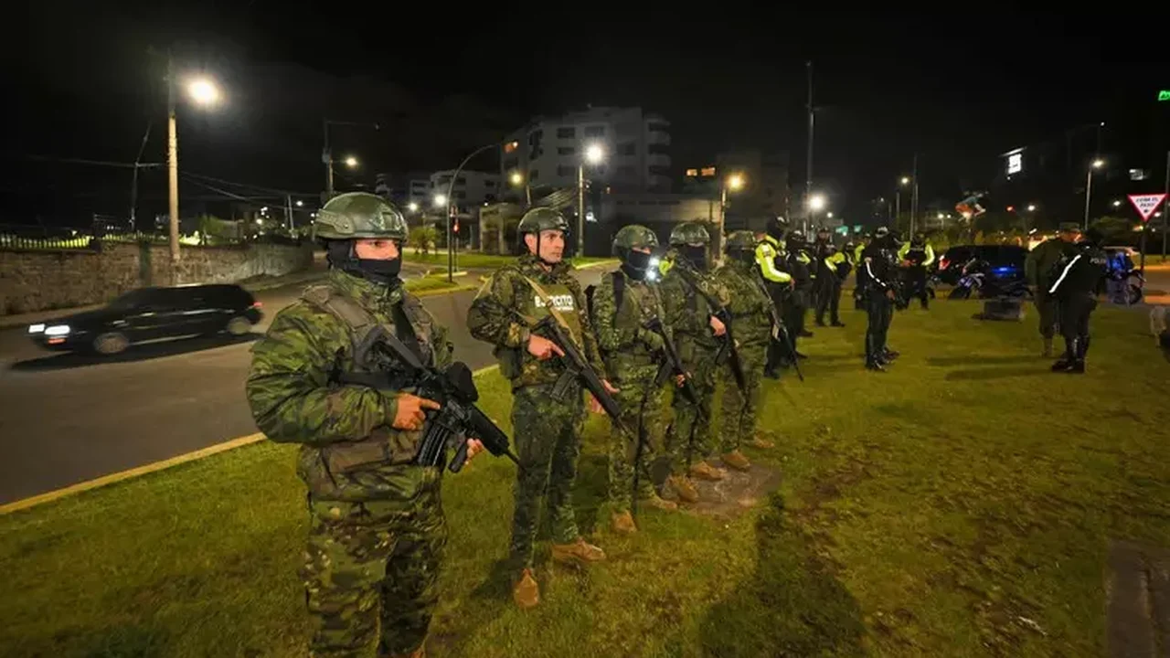 Noboa decreta novo estado de emergência e toque de recolher no Equador