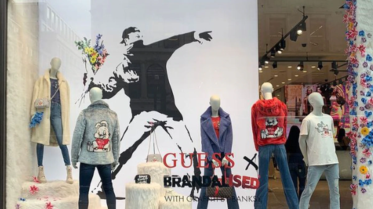 Banksy estimula roubo em loja da Guess, que usou sua arte sem autorização