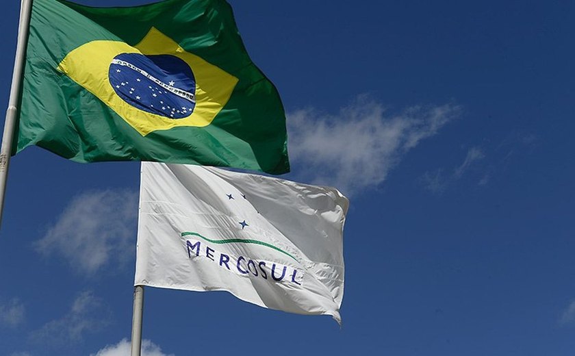 Presidentes se reúnem na 60ª Cúpula do Mercosul no Paraguai