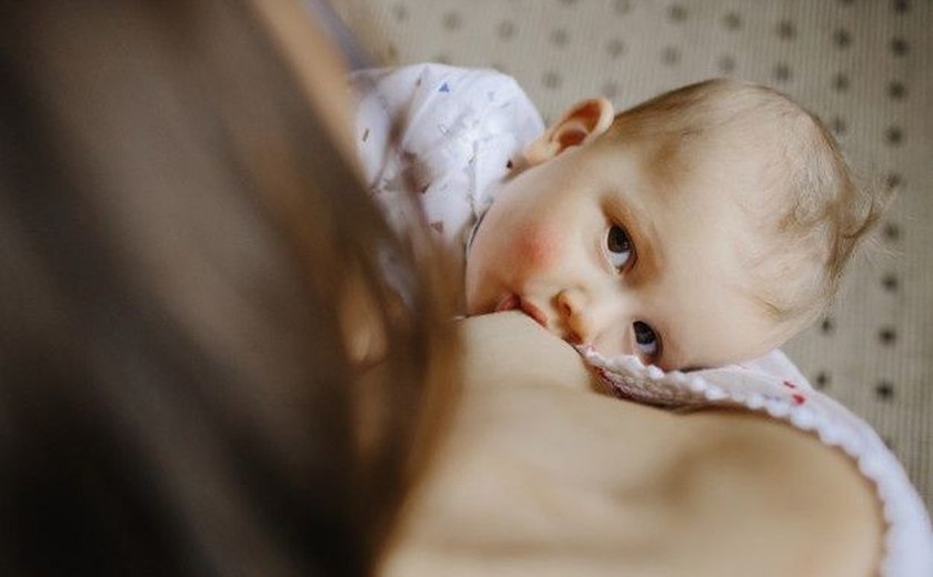 Pediatra destaca importância da amamentação no Agosto Dourado e reforça necessidade de apoio às mães