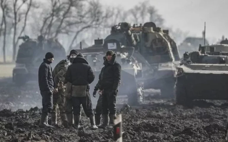 Homens armados matam nove paquistaneses no Irã