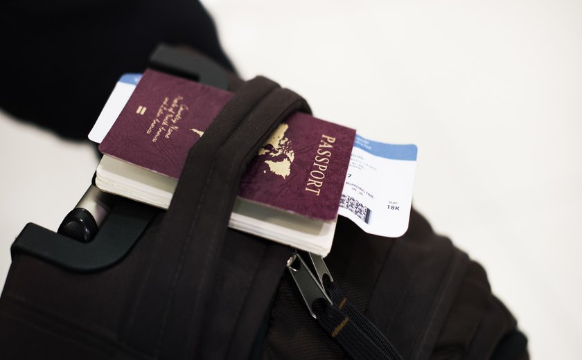 Quanto custa e a forma mais rápida de conquistar o passaporte vermelho