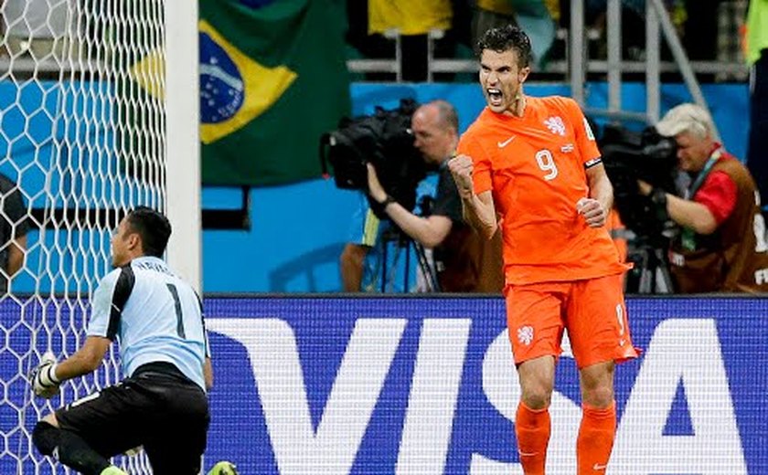 Holanda derrota Costa Rica nos penâltis após jogo dramático