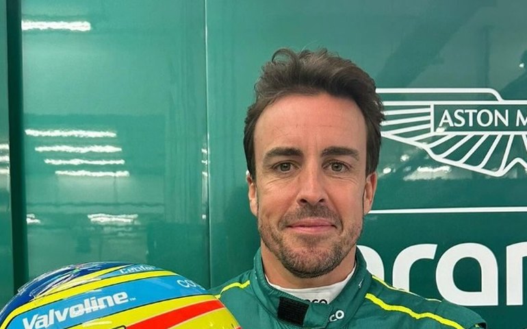 Alonso exalta Aston Martin pela contratação de Newey: 'Equipe do futuro'