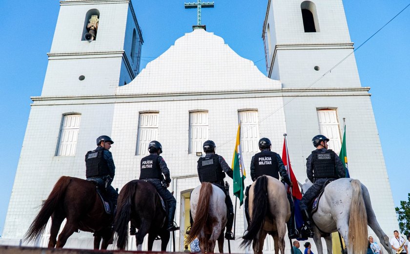 Cavalgada marca início da festa de Nossa Senhora do Ó em Traipu