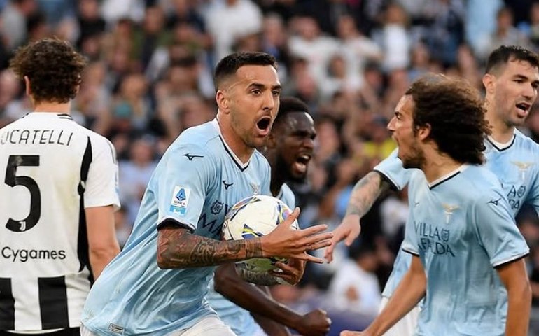 Lazio arranca empate da Juventus nos acréscimos e se mantém na briga pelo G-4 do Italiano