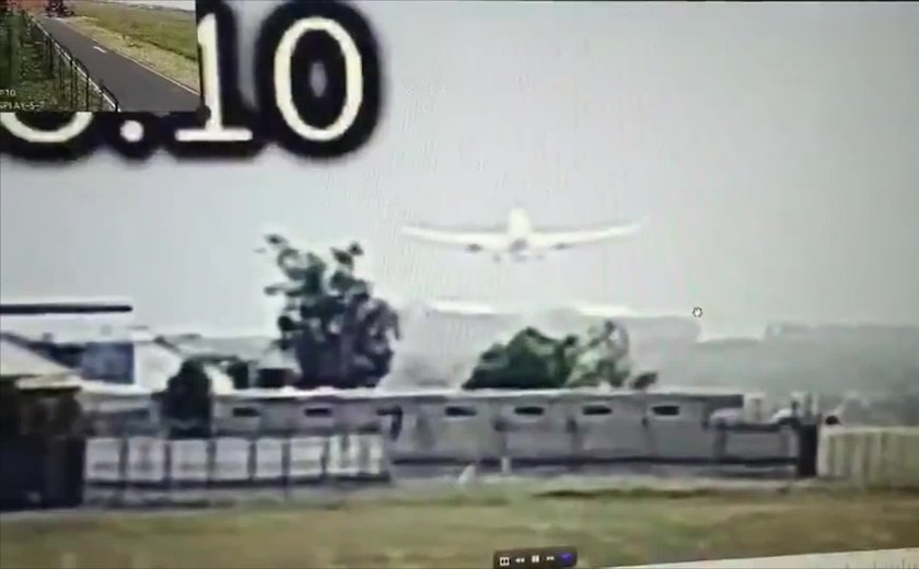 Sobrevivente é resgatado após queda de avião da Air India na Índia; tragédia já soma 204 mortos