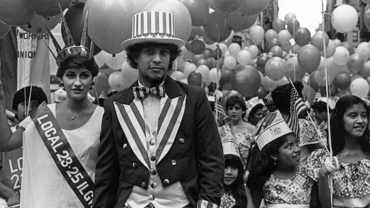 O patriotismo norte-americano retratado em preto e branco
