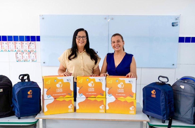 Prefeitura de Lagoa da Canoa garante entrega de kits escolares aos alunos da rede municipal no retorno às aulas