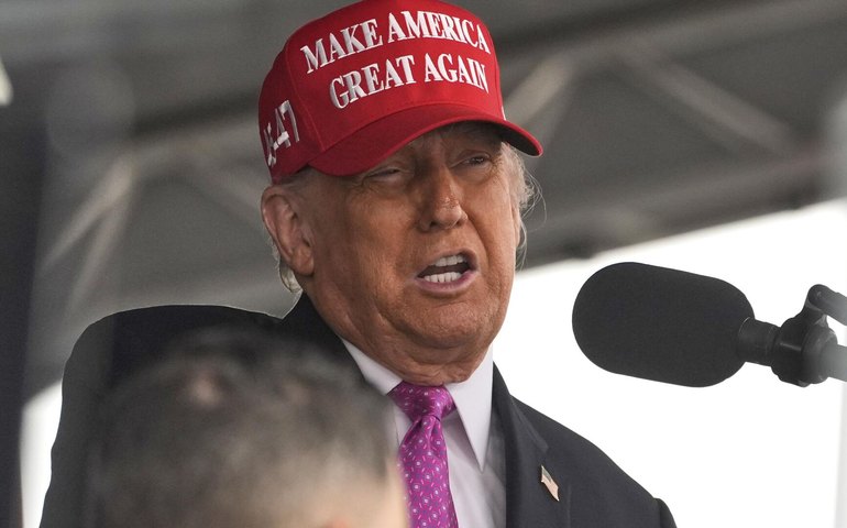 Trump pede abertura de registros do caso Epstein, mas segue sem liberar outros documentos