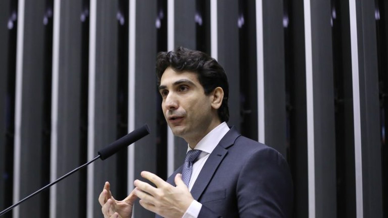 Galípolo defende autonomia do BC, mas não comenta PL que autoriza Congresso a demitir diretores