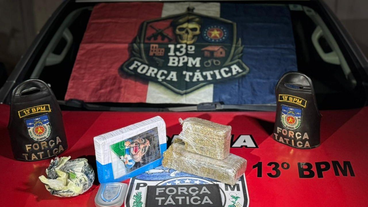 Após denúncia anônima, PM apreende drogas enterradas em grota no Feitosa