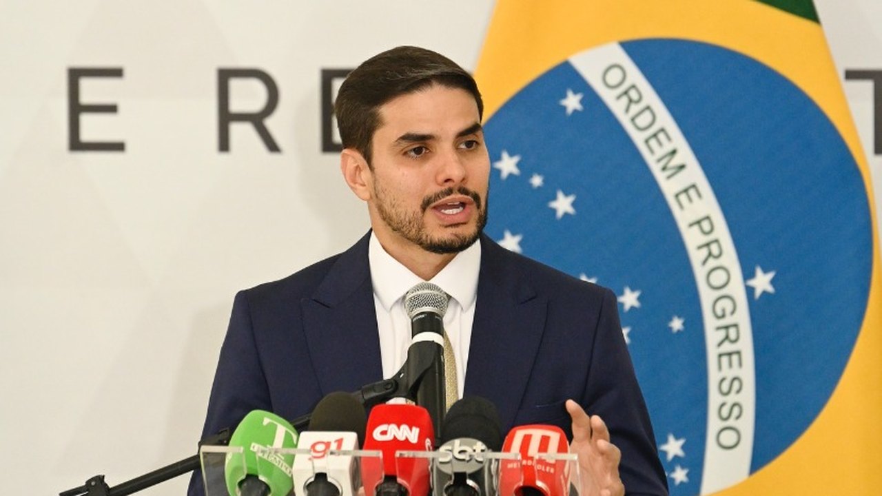 Anfavea pede previsibilidade na regulamentação tributária em reunião com Durigan, diz Calvet