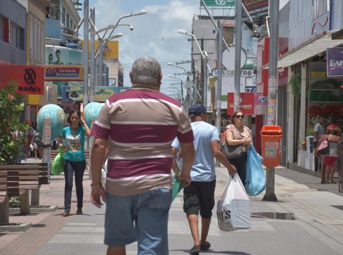 Centro de Maceió abrirá em horário especial durante o Dia de Finados