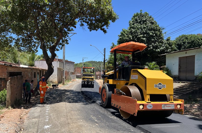 Prefeitura conclui pavimentação em via de acesso à Grota do Andraújo