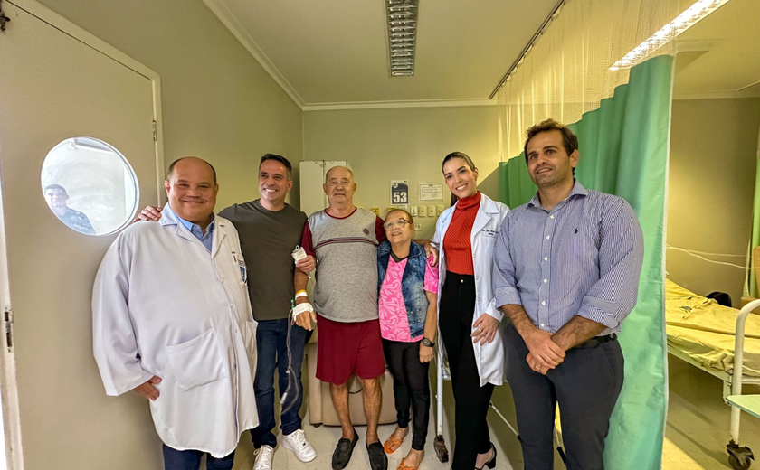 Policial militar aposentado que fez cirurgia pelo programa Saúde Até Você recebe alta