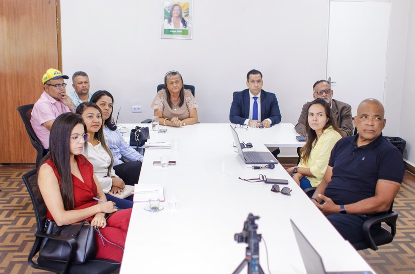 Palmeira retomará obras do Conjunto Brivaldo Medeiros após reunião com Ministério das Cidades e Banco do Brasil