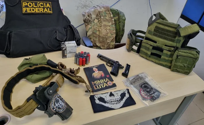 Material apreendido durante a ação da Polícia Federal Material apreendido durante a ação da Polícia Federal