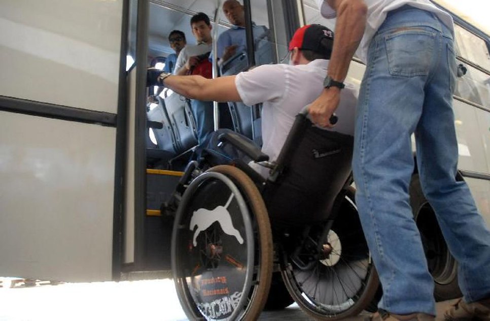 pessoa com deficiência 