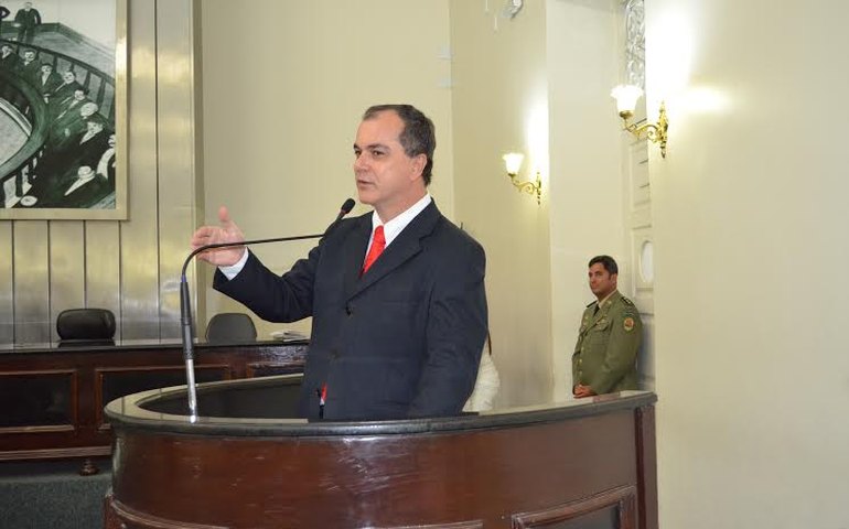 Medeiros responsabiliza cúpula da Secretaria de Defesa Social pela morte de PM