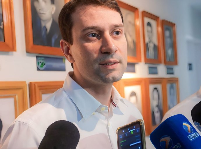Deputado federal chama atenção para crise ambiental em meio a enchentes