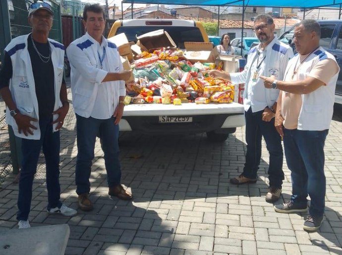 Mais de 200 triatletas competiram no GPX Extreme de Triathlon na orla de Pajuçara