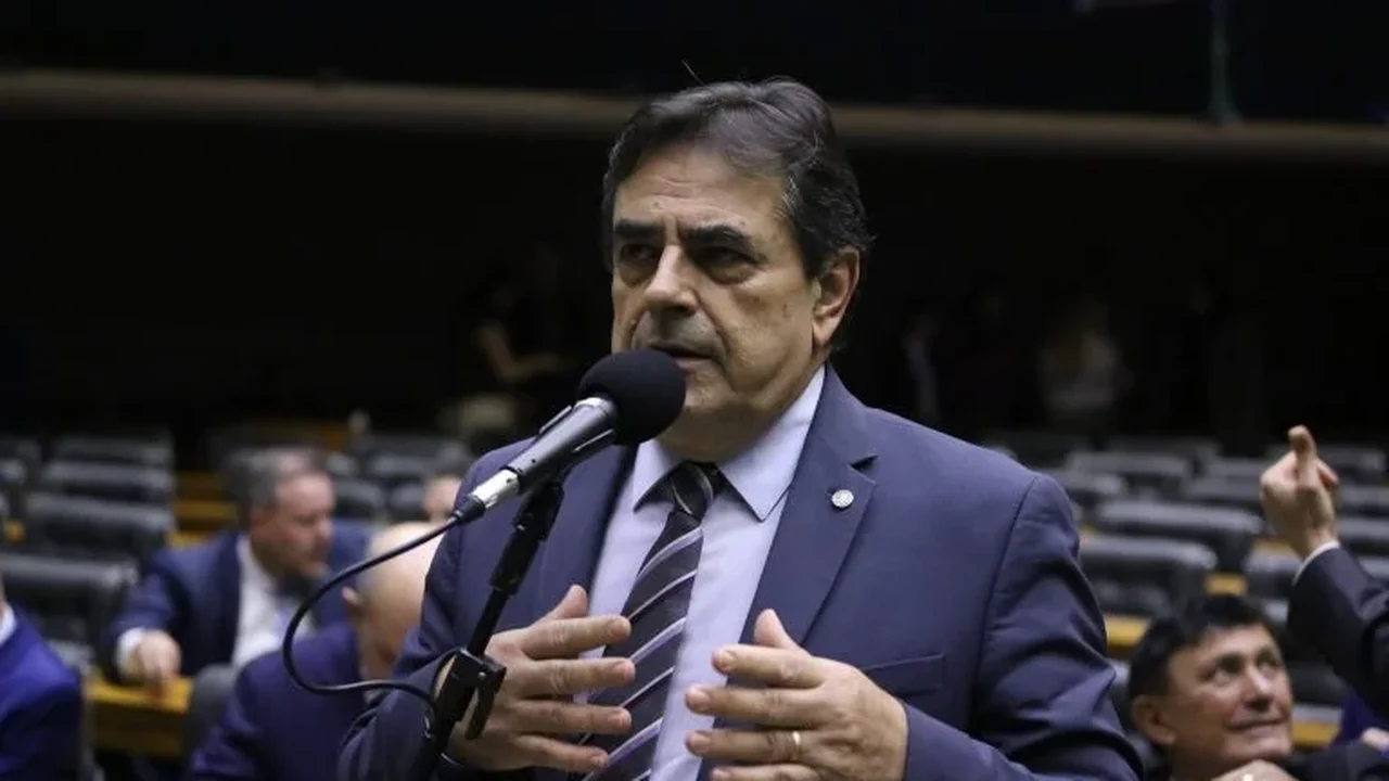 Pré-candidato ao Senado, Domingos Sávio afirma que eleição em Minas é 'folha em branco' e aguarda decisão de Cleitinho