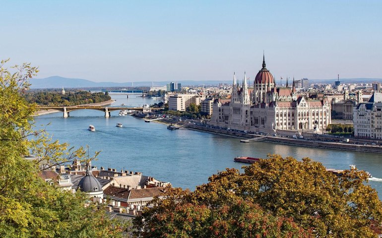 'UE não deve se alegrar', adverte jornal suíço sobre novo líder da Hungria