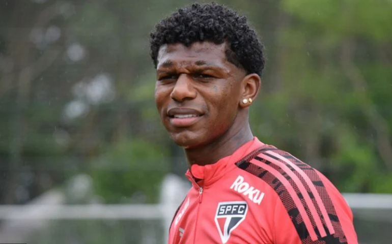 Arboleda inicia fase de transição e pode reforçar São Paulo na reta final do ano