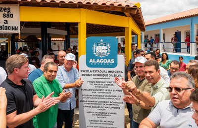 Após 16 anos de espera, Aldeia Katokinn recebe nova sede de escola estadual