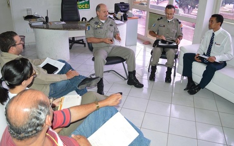 PM dá andamento à implantação de Pelotão Escolar em Arapiraca