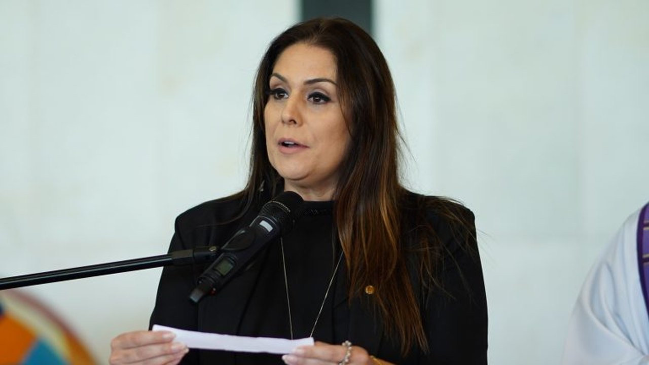 Simone Marquetto se reúne com Flávio Bolsonaro e ganha força como possível vice